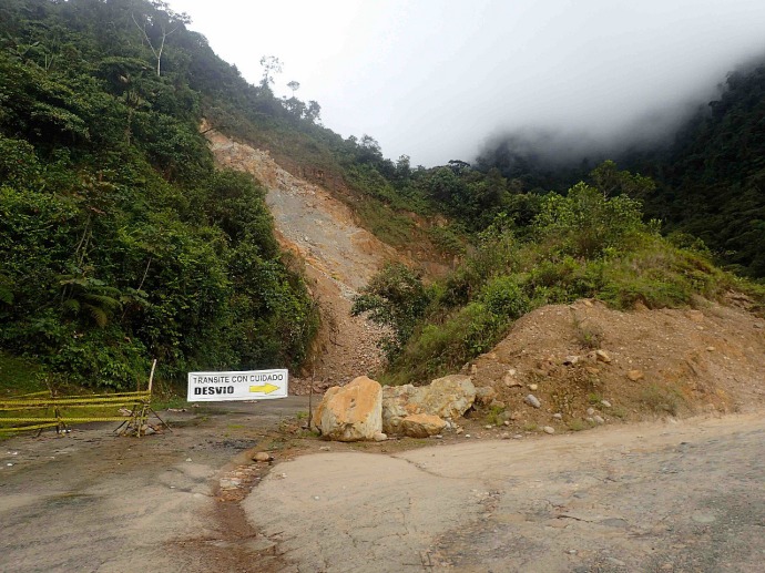 Road detour due to massive landslide (Photo and caption credit: Sue's blog)